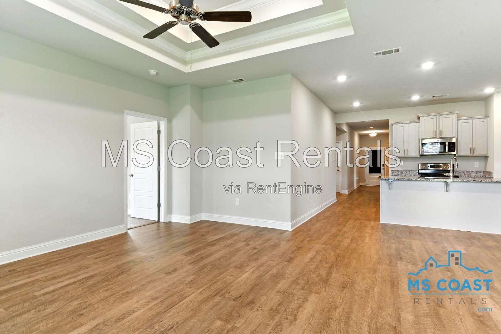 Beautiful 4-Bedroom Biloxi Home with Big Fenced in Yard! – 15610 Lantern Cove!