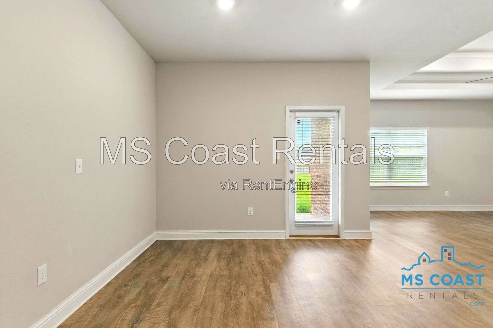 Beautiful 4-Bedroom Biloxi Home with Big Fenced in Yard! – 15610 Lantern Cove!