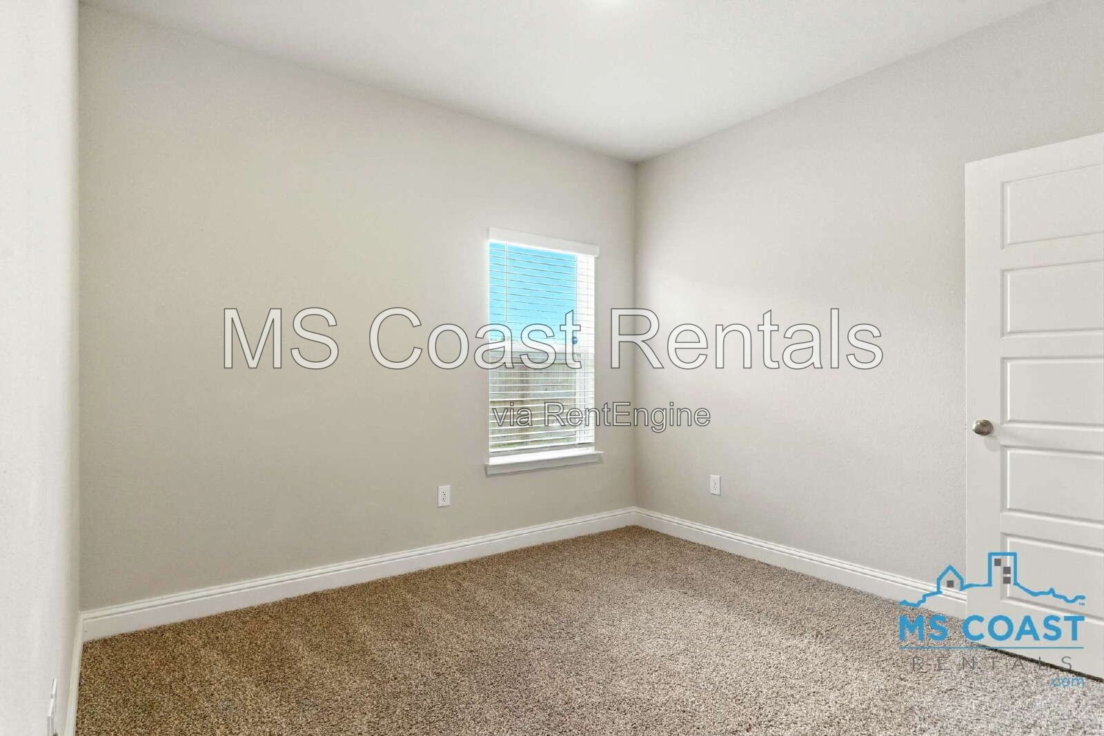 Beautiful 4-Bedroom Biloxi Home with Big Fenced in Yard! – 15610 Lantern Cove!