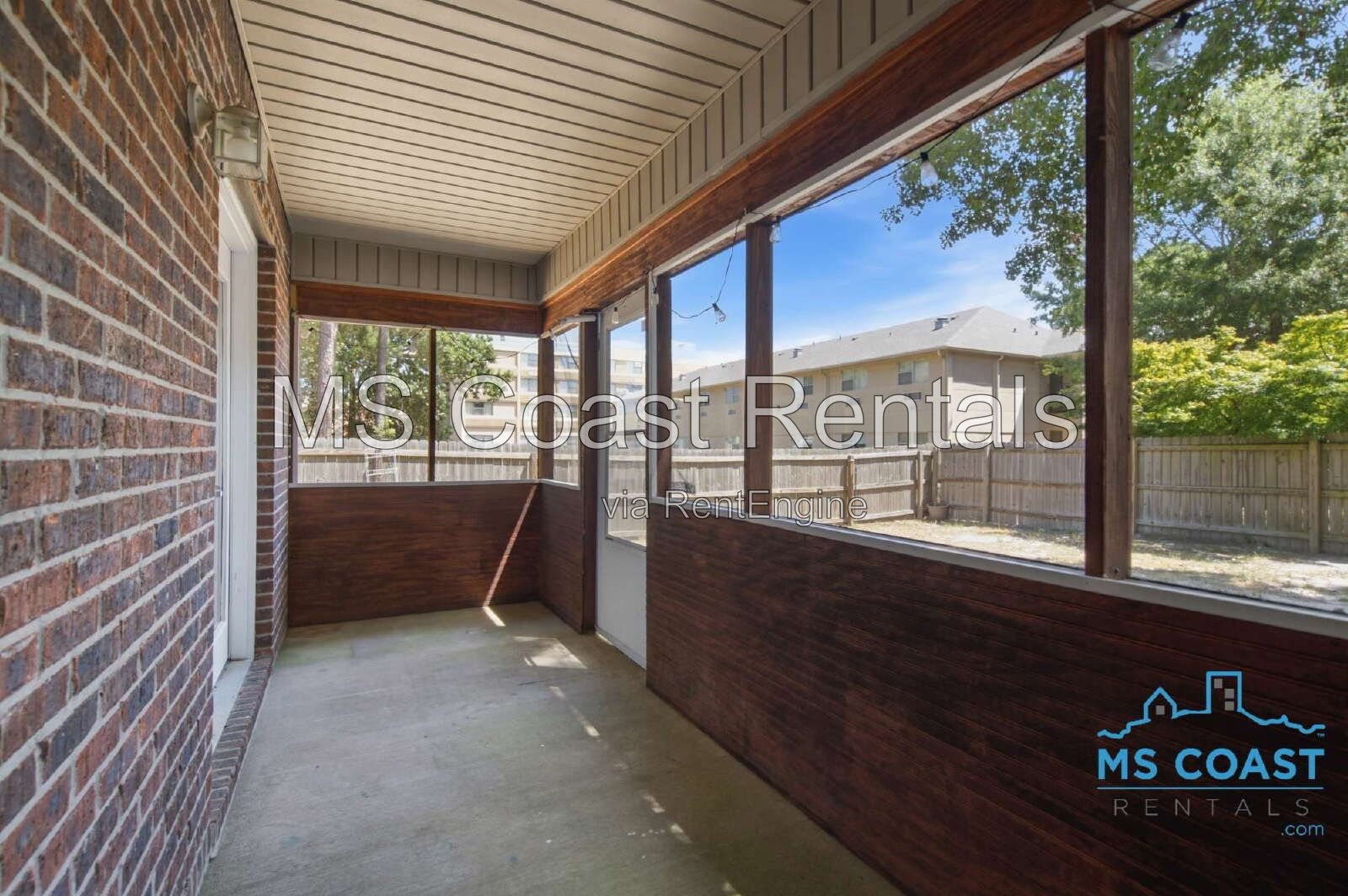 Cozy Home with Fireplace at 398 Nelson Road, Biloxi property image