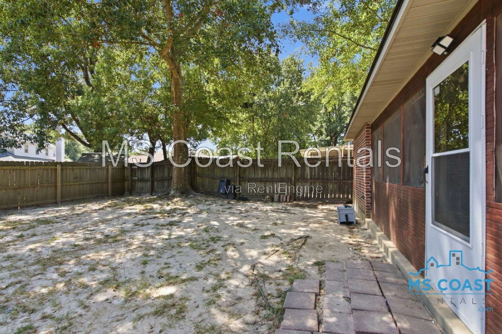 Cozy Home with Fireplace at 398 Nelson Road, Biloxi property image