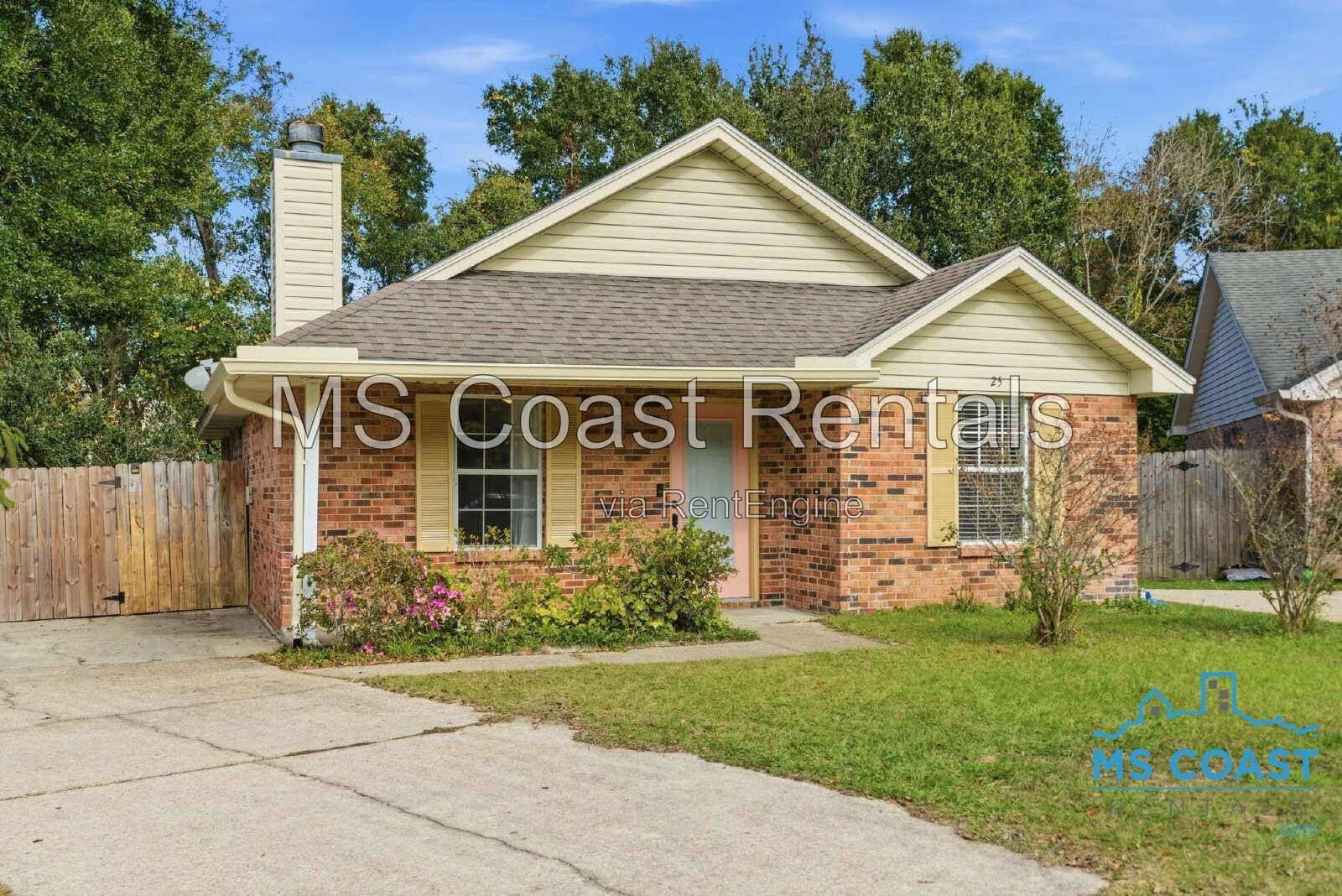 Charming Cottage Cozy Fireplace in Ocean Springs! property image