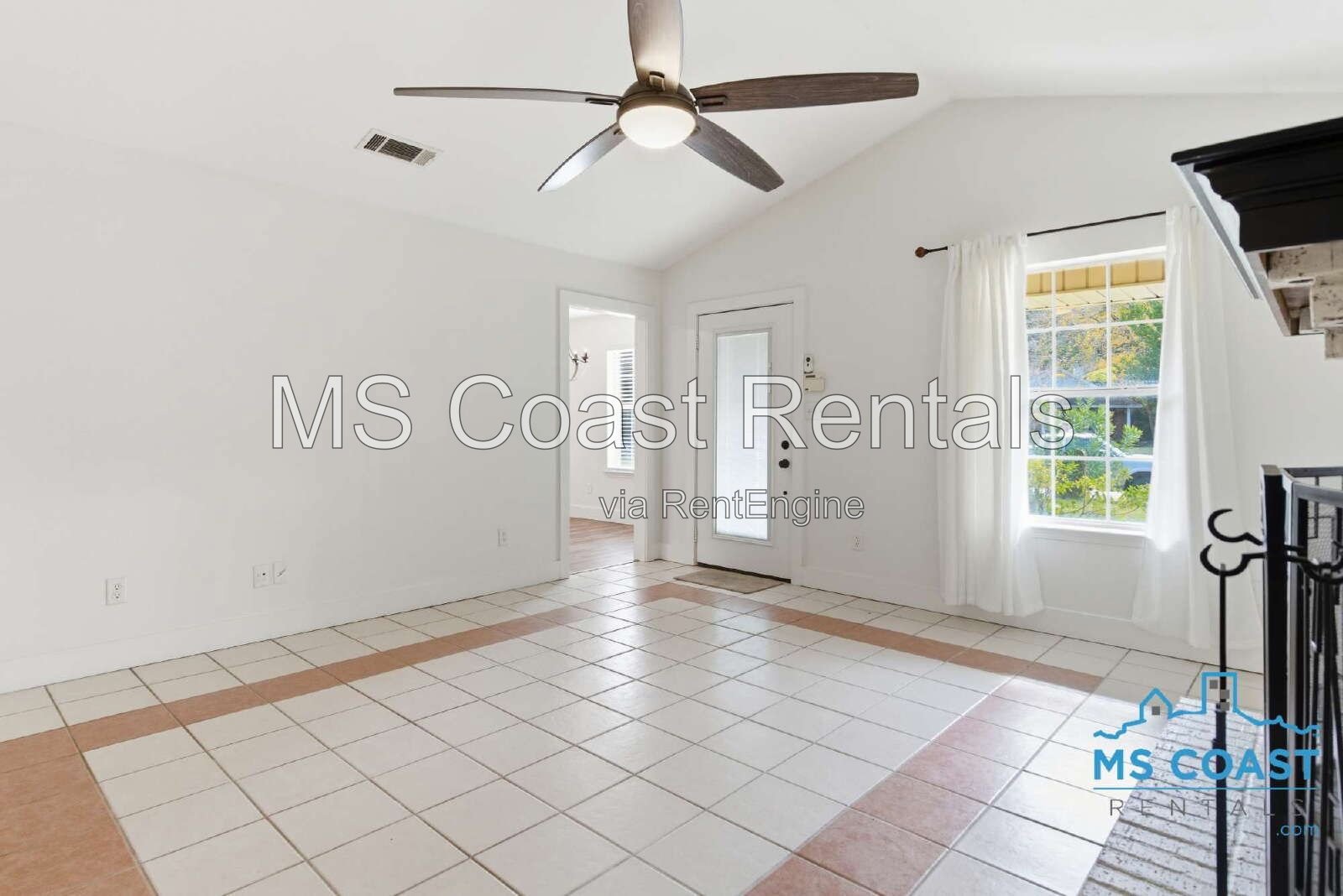 Charming Cottage Cozy Fireplace in Ocean Springs! property image
