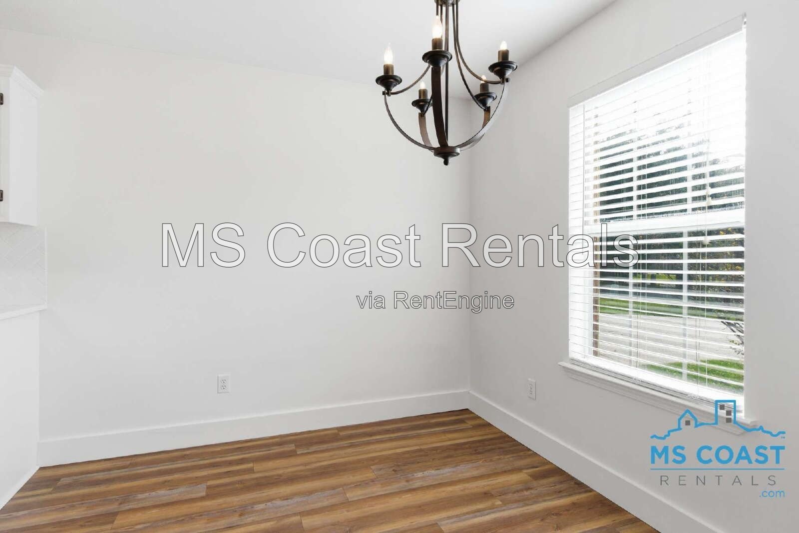 Charming Cottage Cozy Fireplace in Ocean Springs! property image
