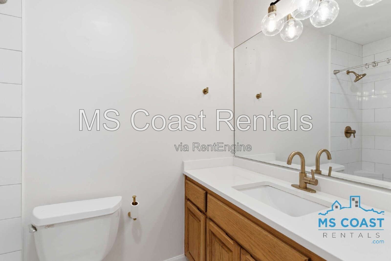 Charming Cottage Cozy Fireplace in Ocean Springs! property image