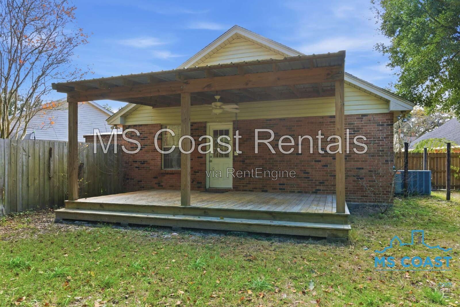 Charming Cottage Cozy Fireplace in Ocean Springs! property image