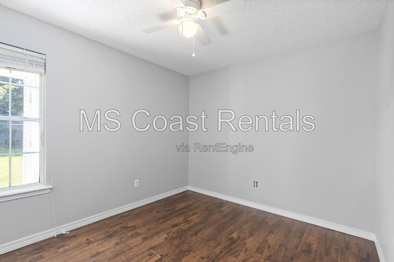 3BR Home with Fenced Yard and Fireplace property image