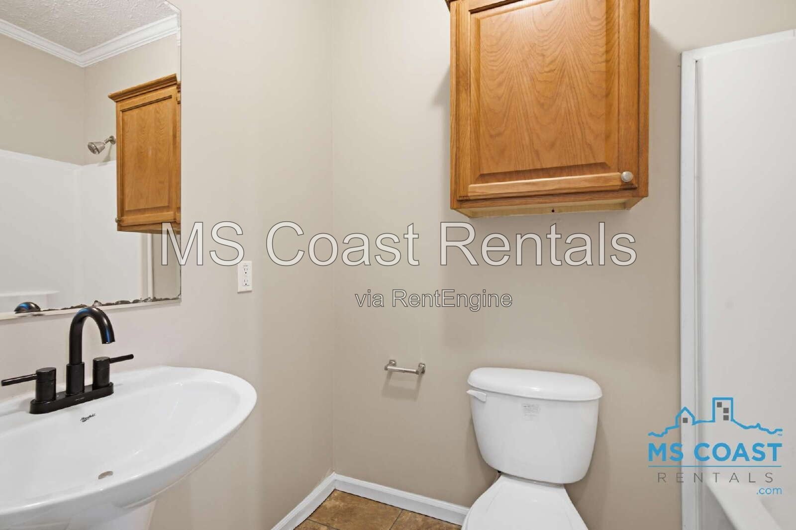 Accessible and Affordable Ocean Springs Duplex house property image