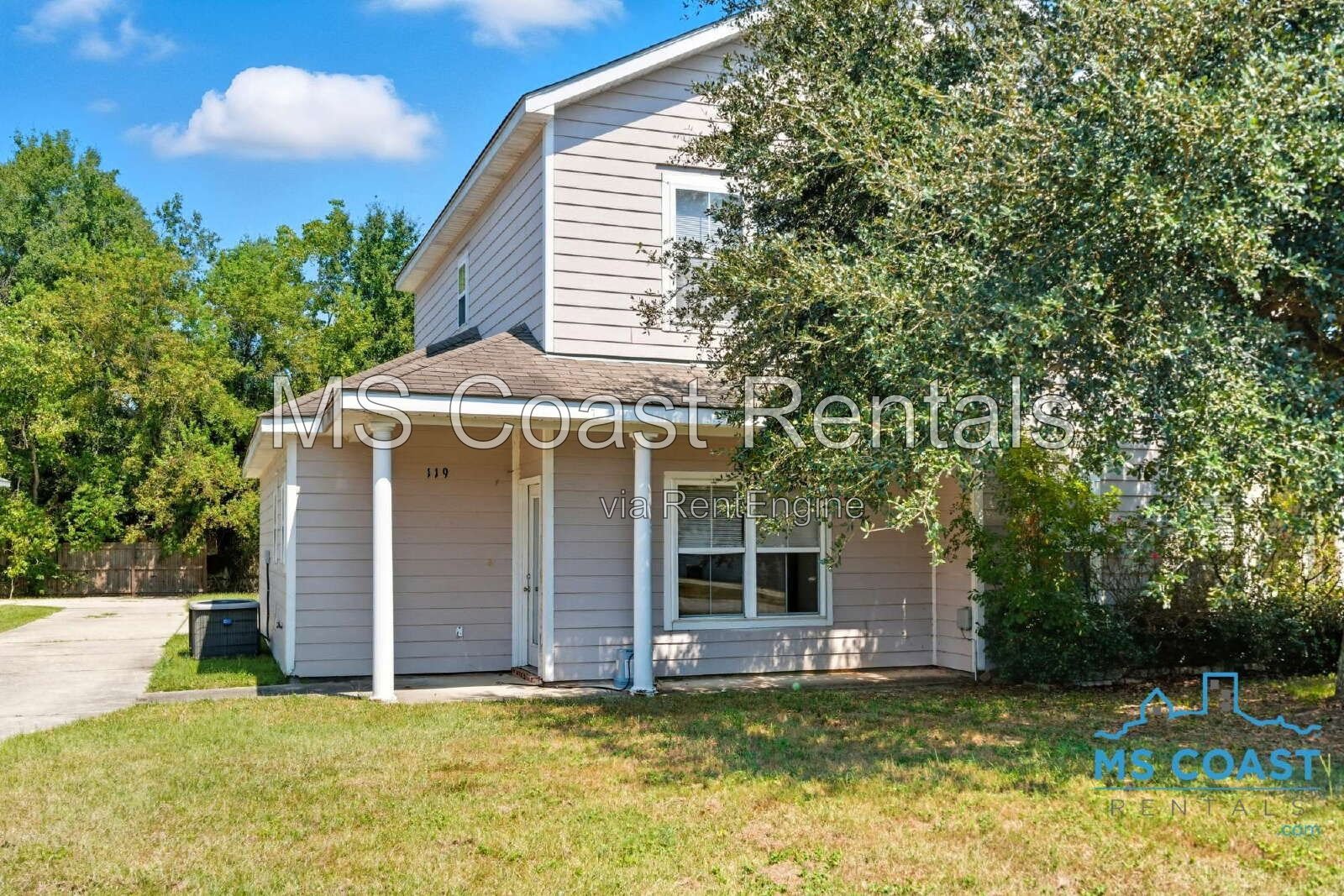 3-Bedroom, 3-Bath Duplex in Prime Location property image