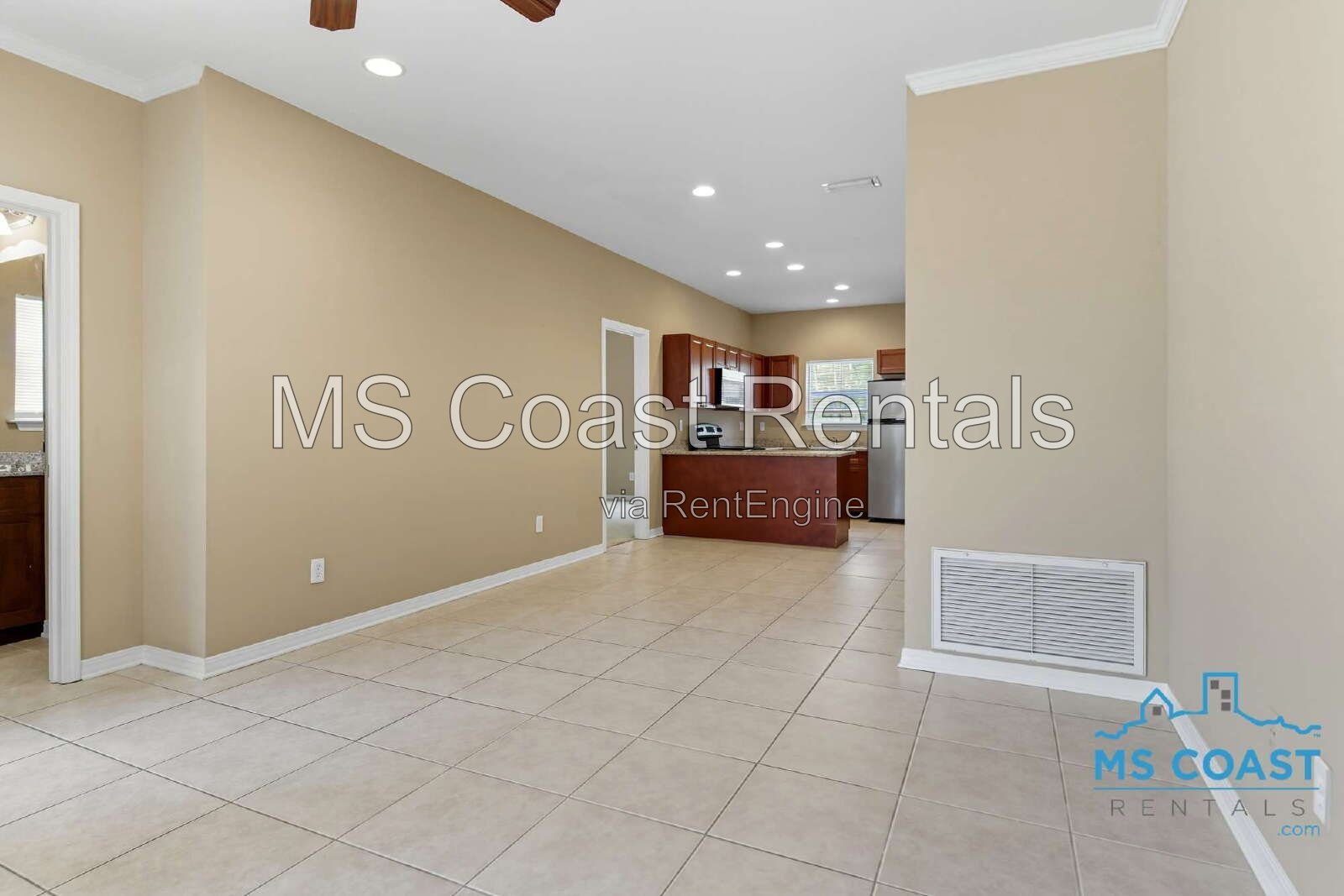 3-Bedroom, 3-Bath Duplex in Prime Location property image