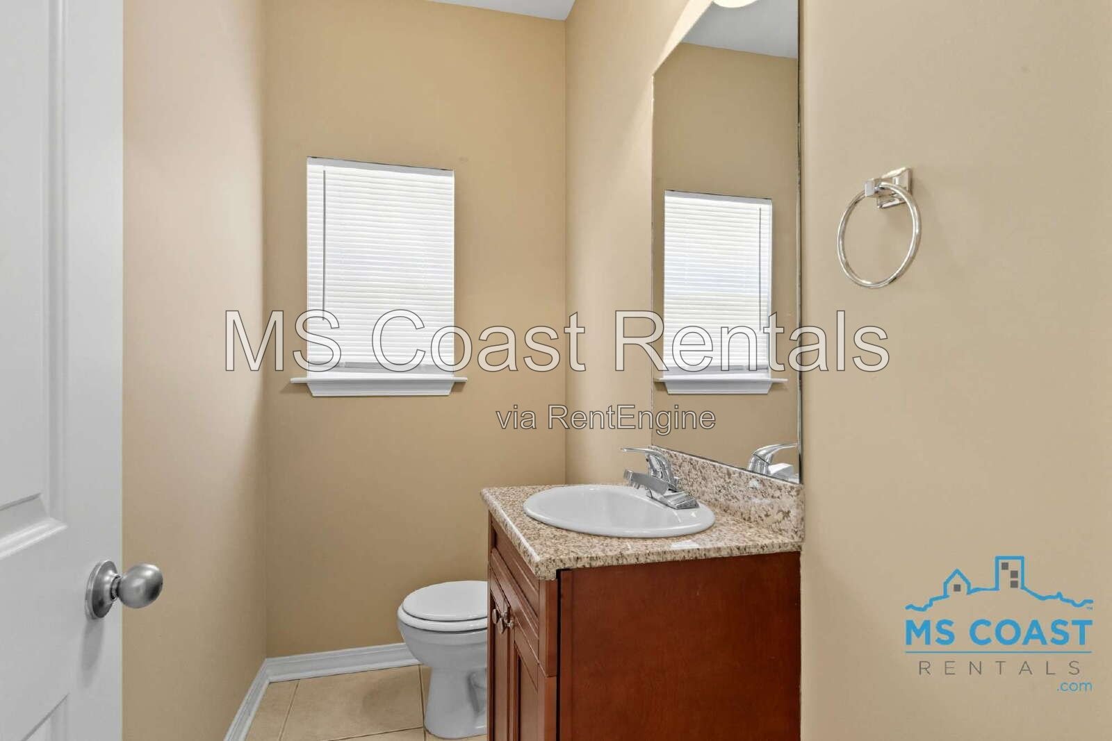 3-Bedroom, 3-Bath Duplex in Prime Location property image