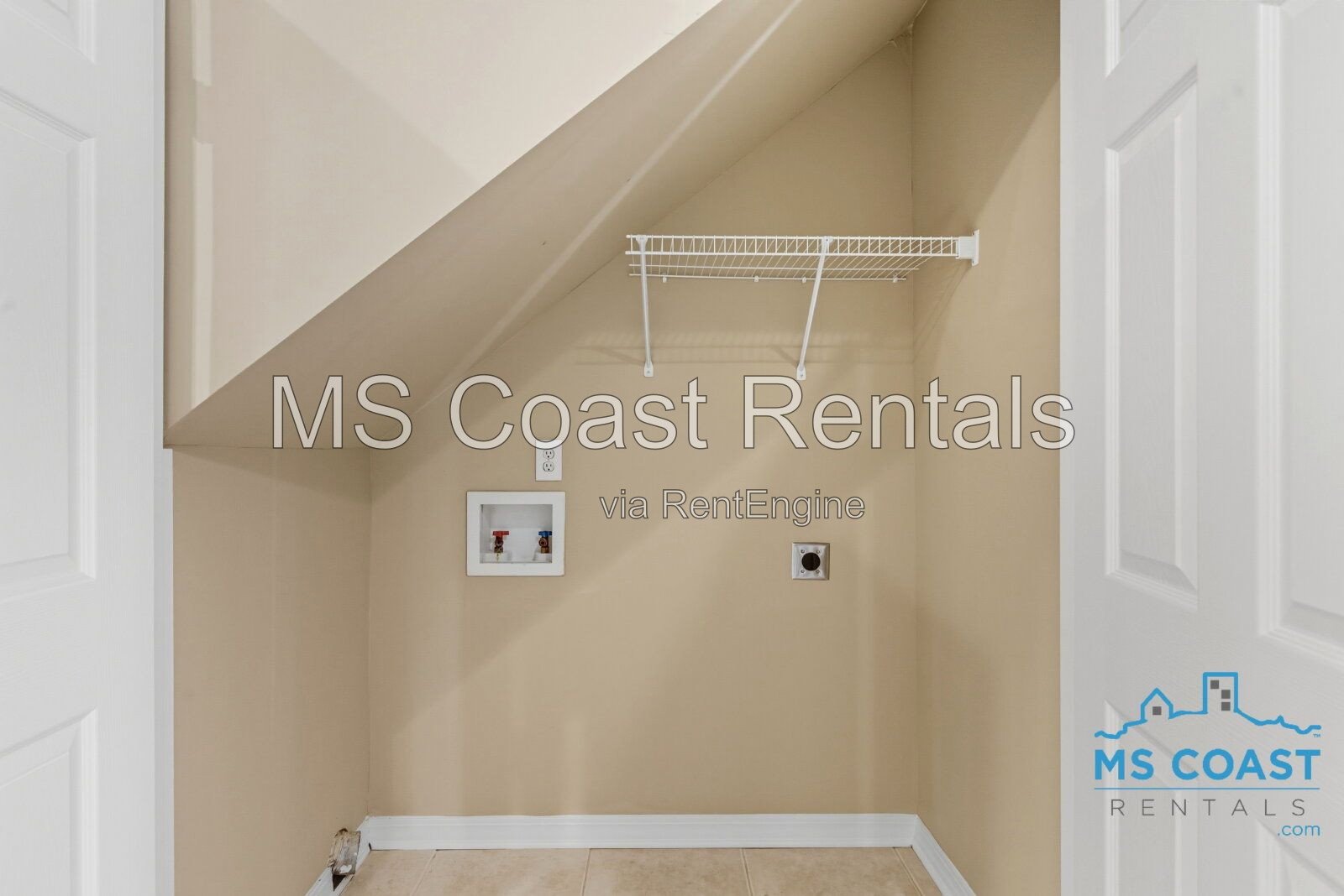 3-Bedroom, 3-Bath Duplex in Prime Location property image