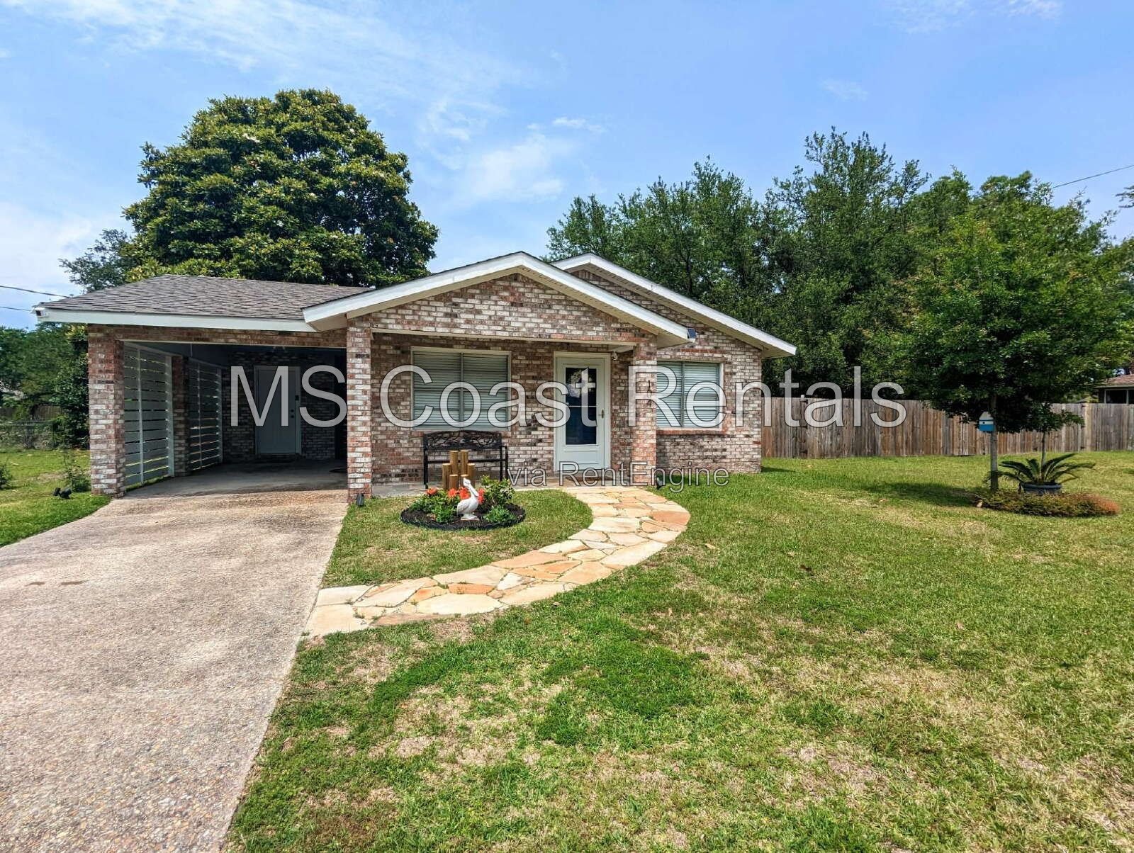 Cozy 2-Bedroom Home in Long beach! property image