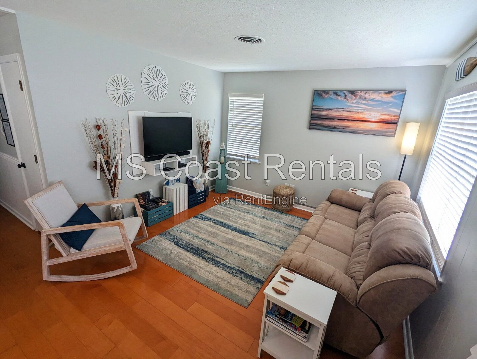 Cozy 2-Bedroom Home in Long beach! property image