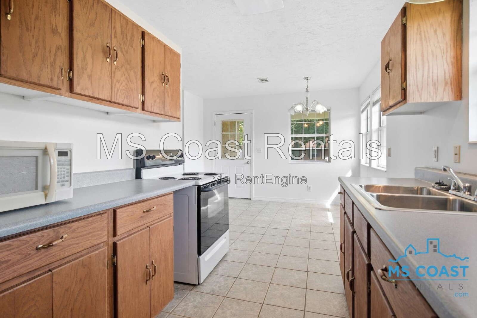 Move in Ready Brick Home in Biloxi property image