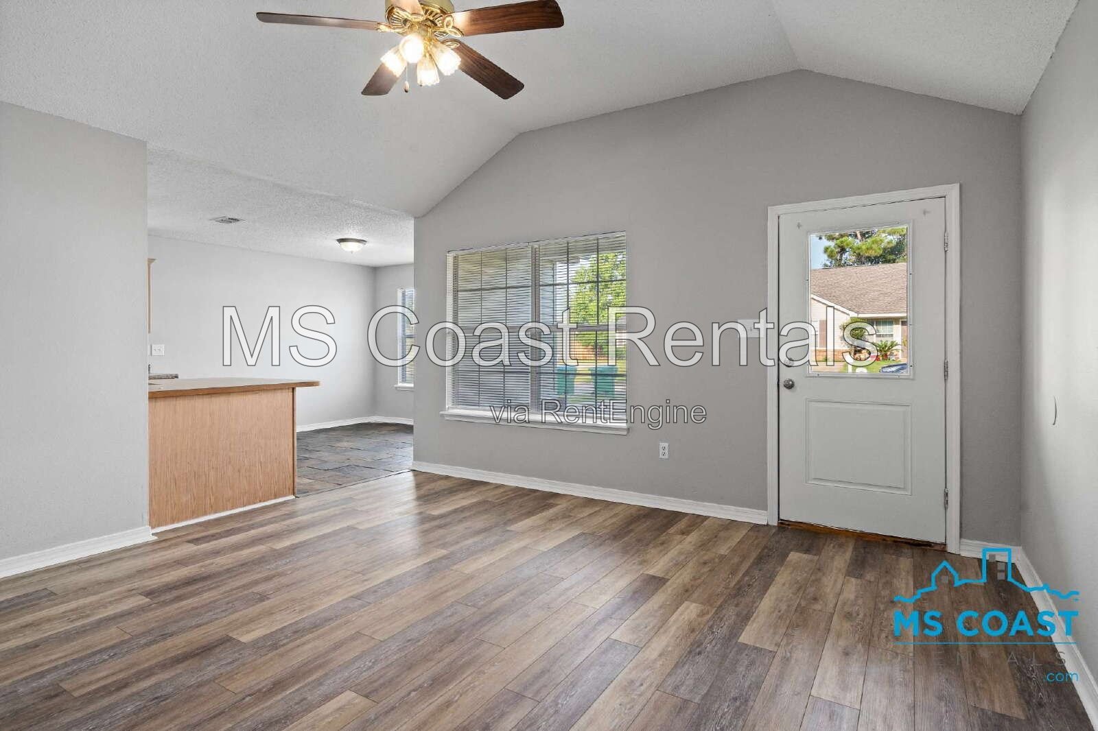 3 Bed / 2 Bath Home in North Gulfport – Fenced Backyard property image