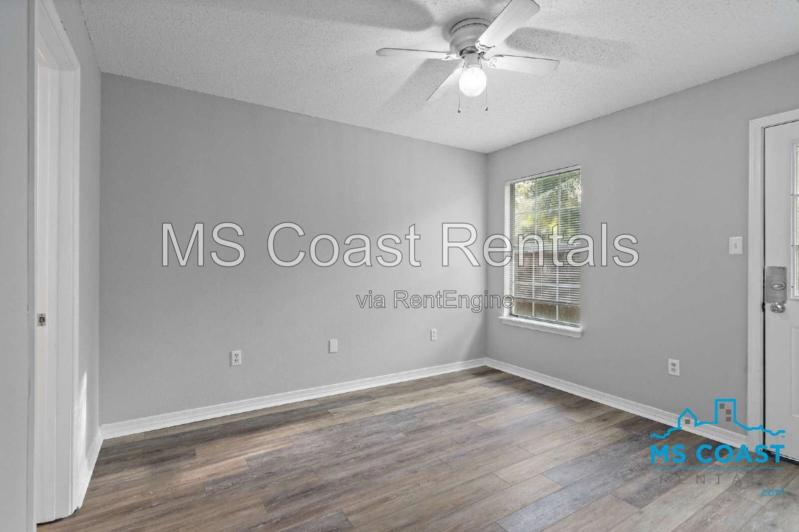 3 Bed / 2 Bath Home in North Gulfport – Fenced Backyard property image