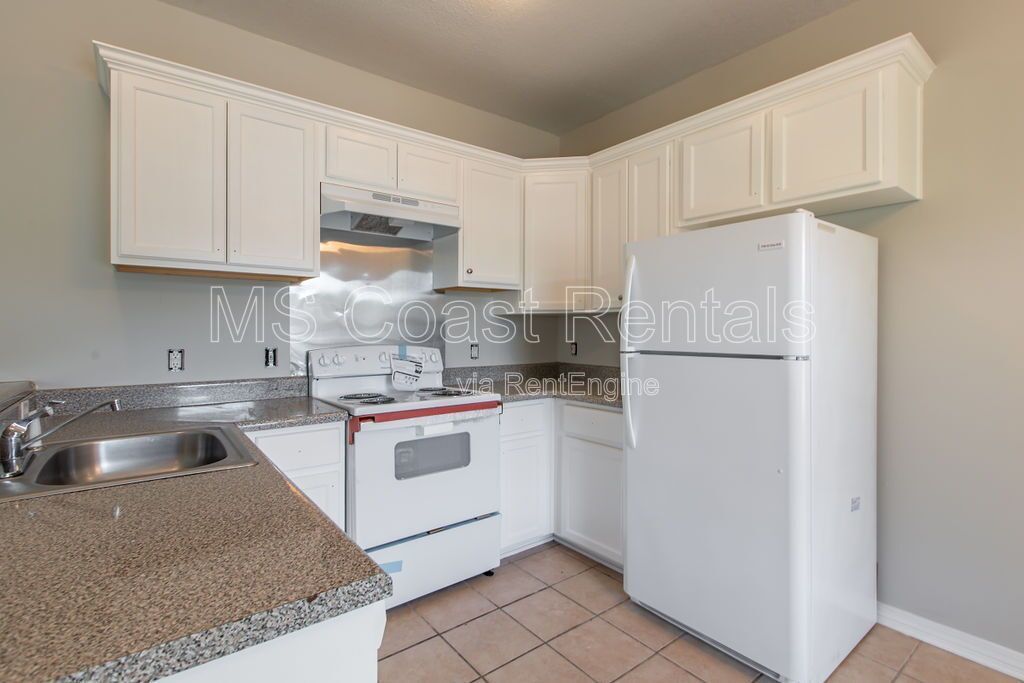 2-Bedroom, 2-Bath Sanctuary in Biloxi – 1039 Sq. Ft. at 15815 Adam Road! property image