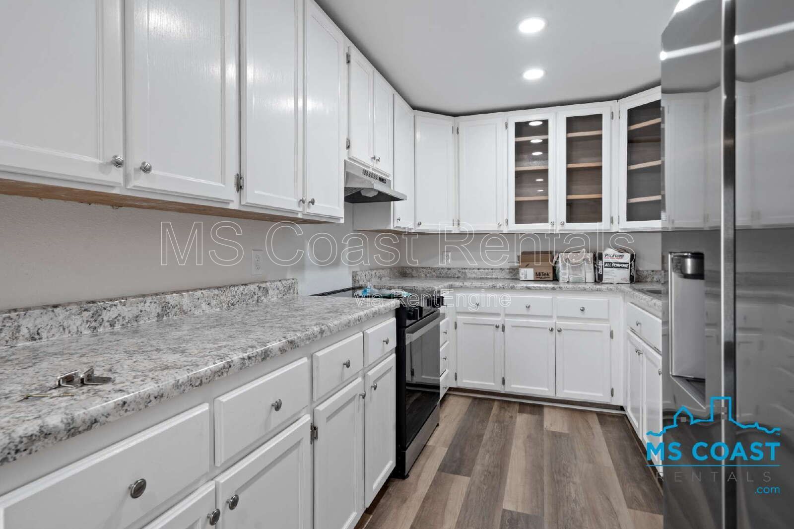 Charming 3-bedroom, 2-bath white bungalow near Keesler property image