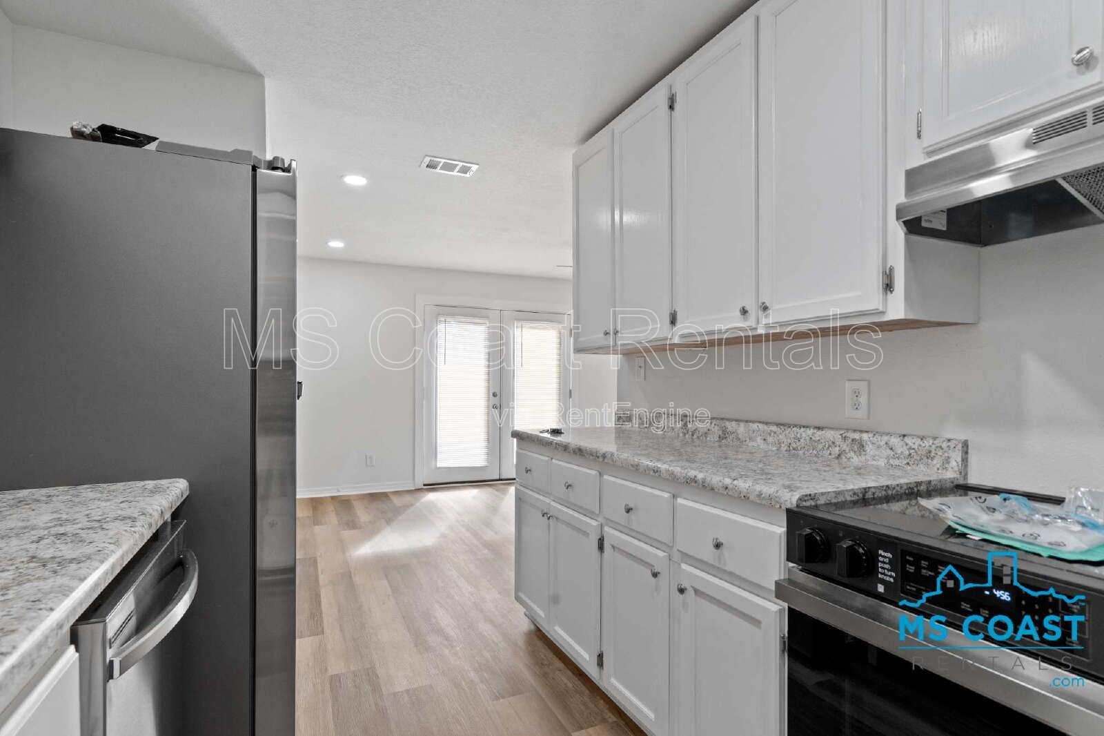 Charming 3-bedroom, 2-bath white bungalow near Keesler property image