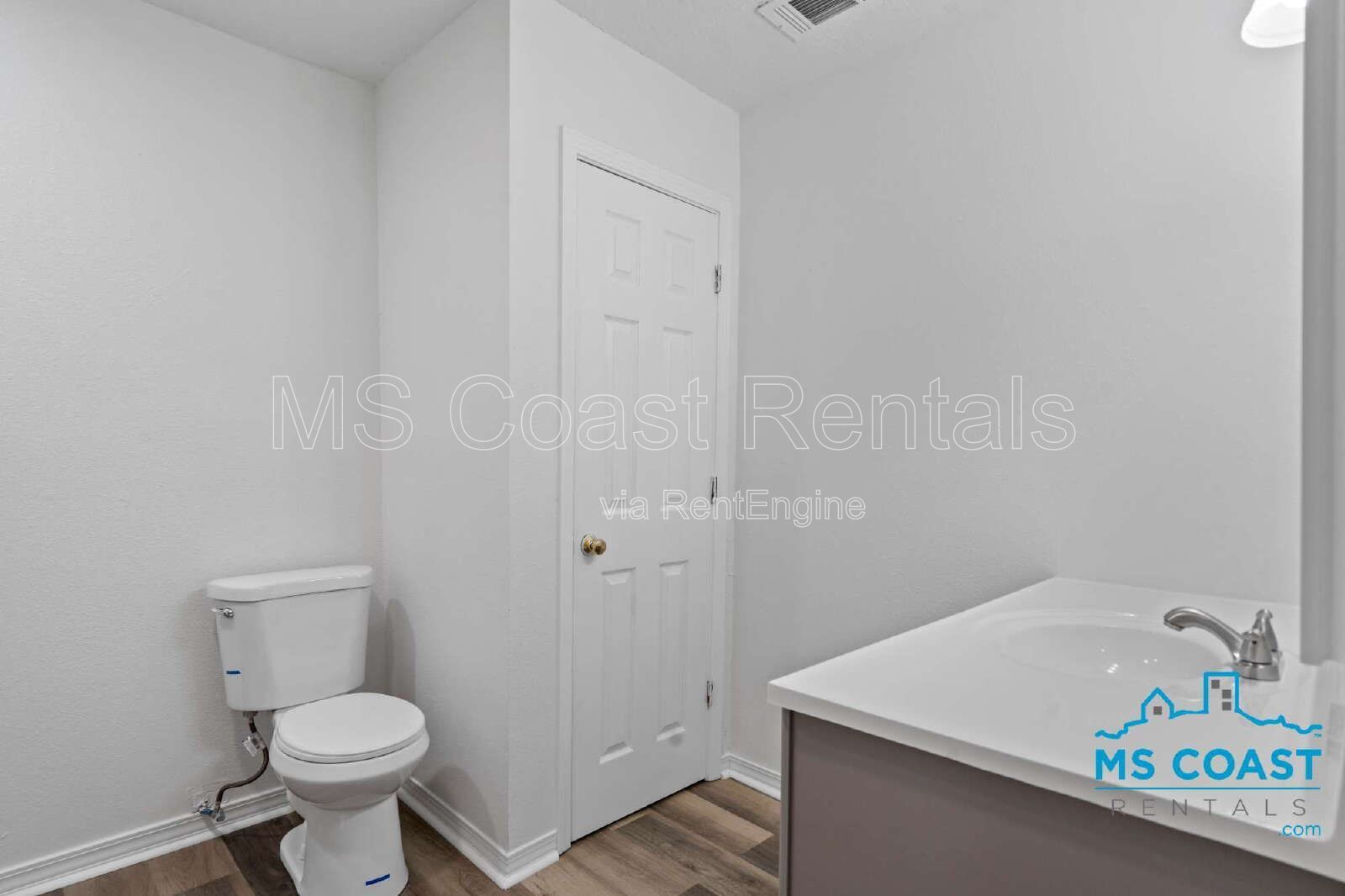 Charming 3-bedroom, 2-bath white bungalow near Keesler property image