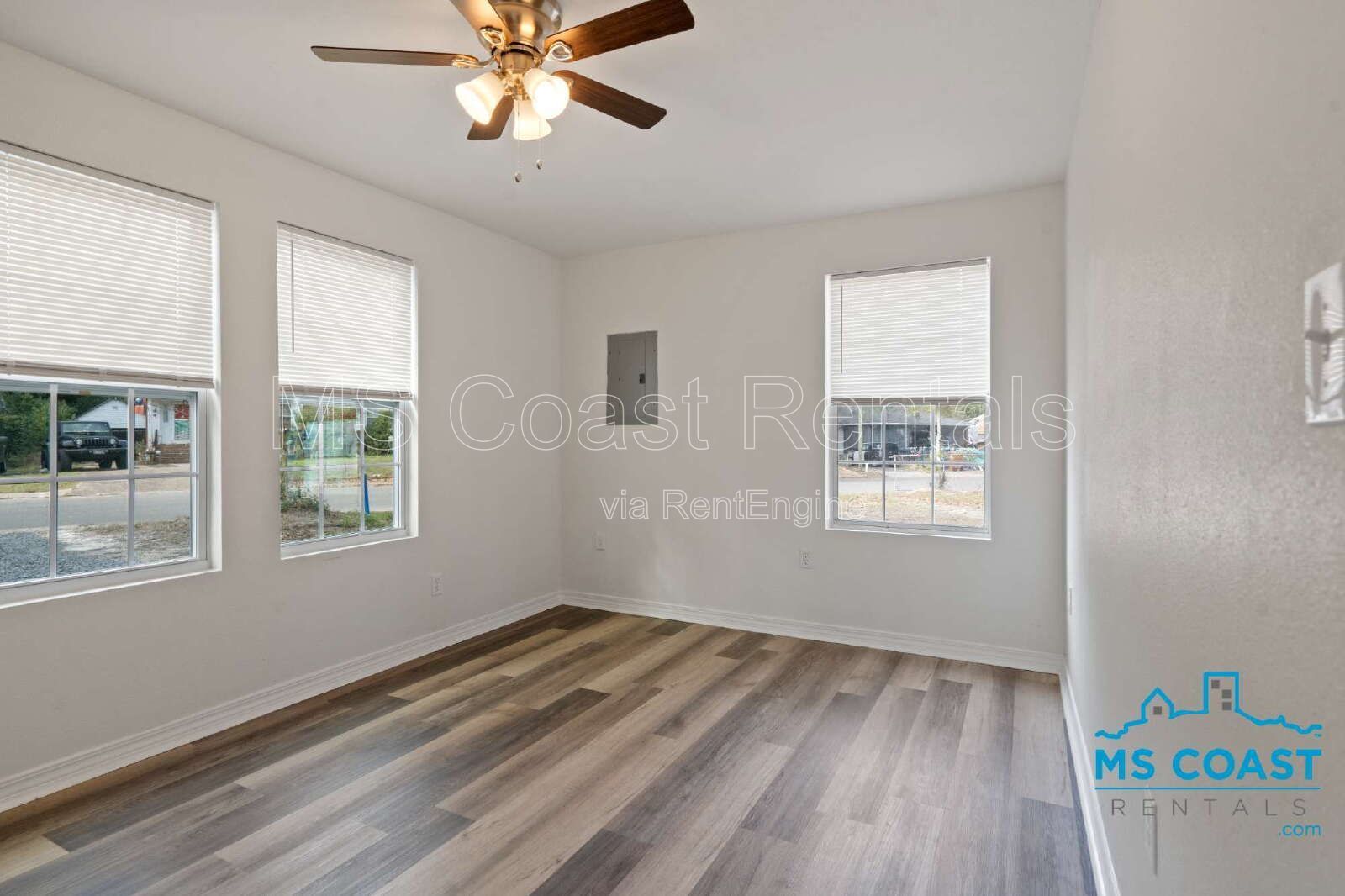 Charming 3-bedroom, 2-bath white bungalow near Keesler property image