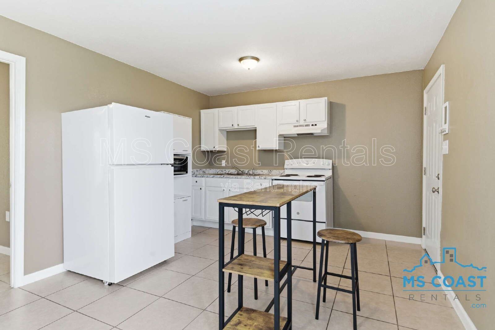 1-Bed 1- Bath Haven at 6430 Jasmine St, Moss Point - Cozy 600 Sq Ft Gem!