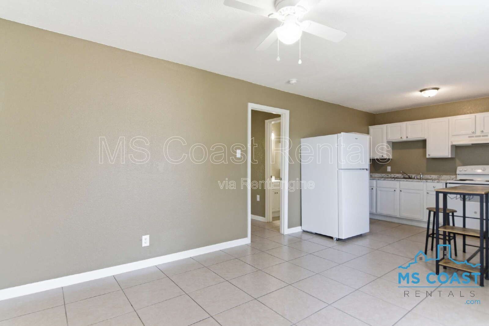 1-Bed 1- Bath Haven at 6430 Jasmine St, Moss Point - Cozy 600 Sq Ft Gem!
