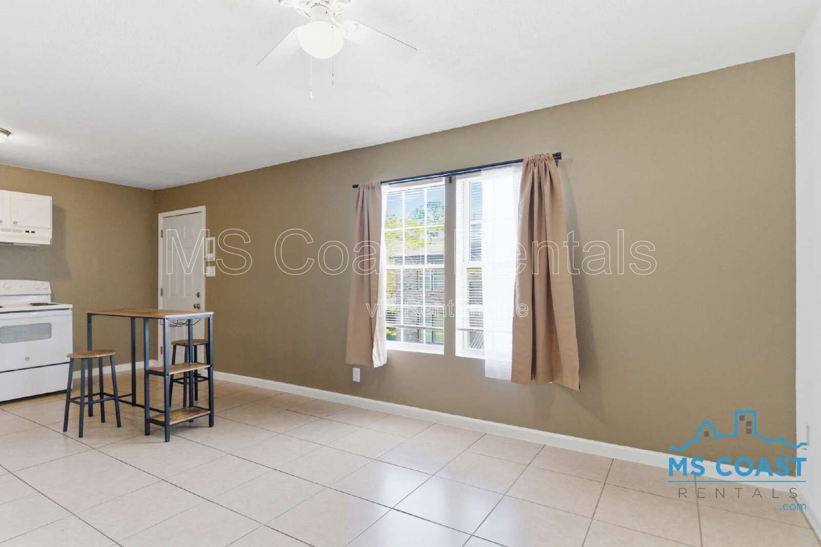 1-Bed 1- Bath Haven at 6430 Jasmine St, Moss Point - Cozy 600 Sq Ft Gem!