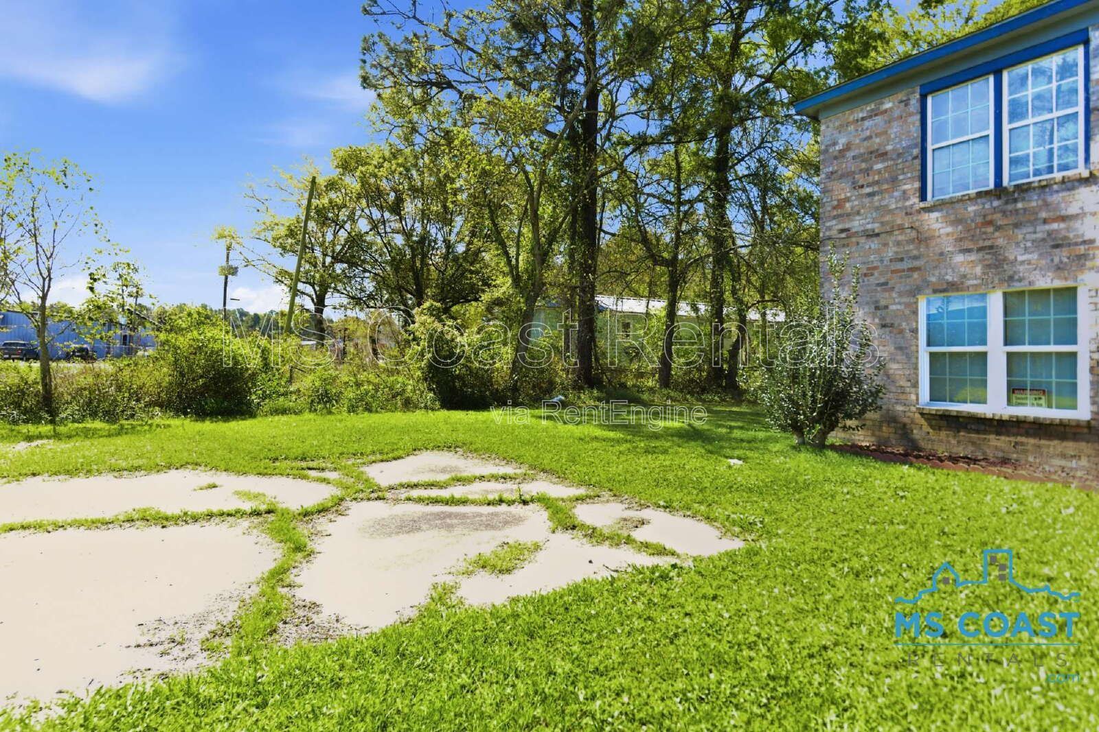 1-Bed 1- Bath Haven at 6430 Jasmine St, Moss Point - Cozy 600 Sq Ft Gem!
