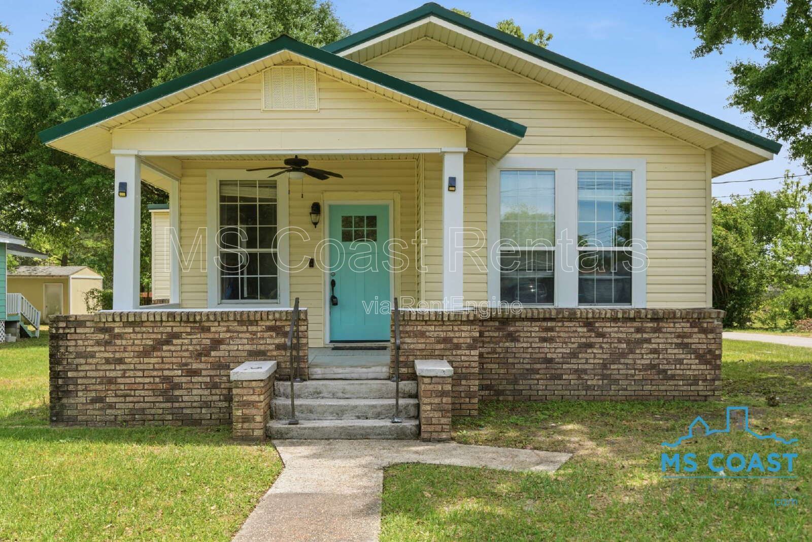 3-Bedroom Oasis with 2 Full Baths in Gulfport - Your Perfect Retreat Awaits! property image