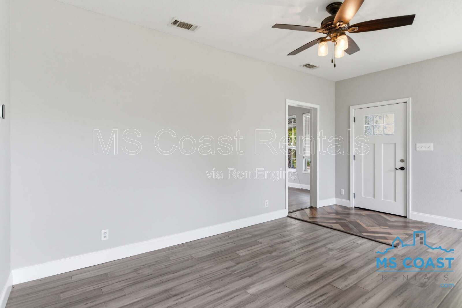 3-Bedroom Oasis with 2 Full Baths in Gulfport - Your Perfect Retreat Awaits! property image