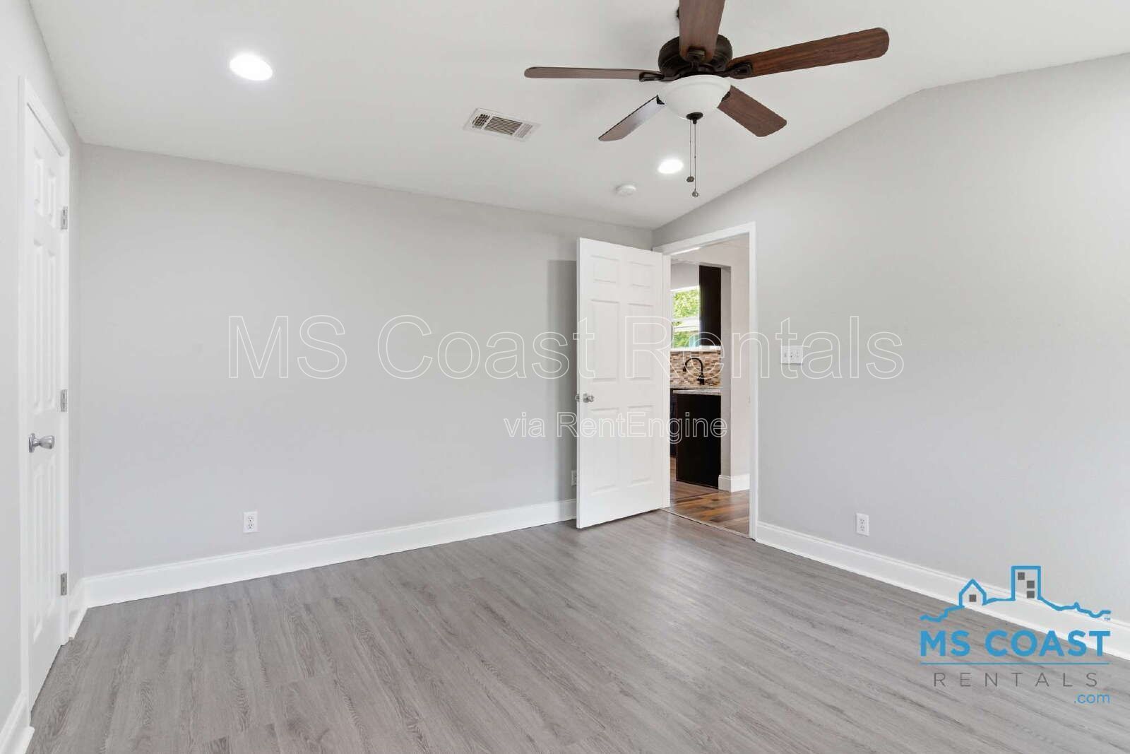 3-Bedroom Oasis with 2 Full Baths in Gulfport - Your Perfect Retreat Awaits! property image