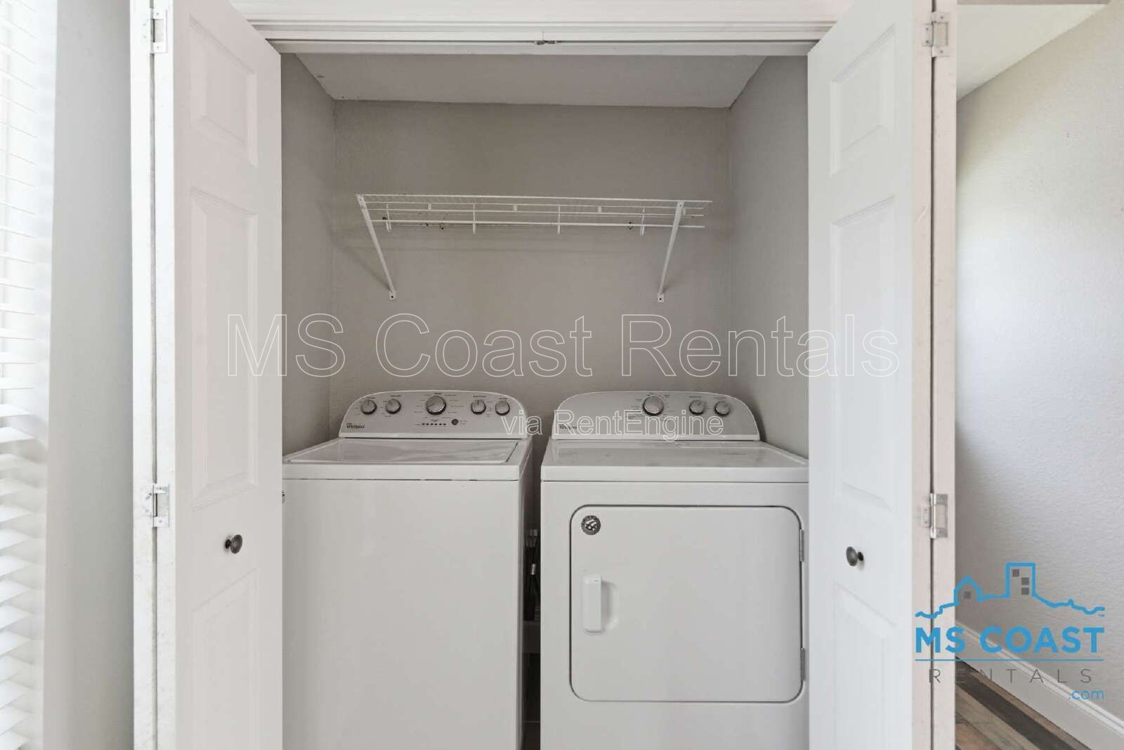 3-Bedroom Oasis with 2 Full Baths in Gulfport - Your Perfect Retreat Awaits! property image