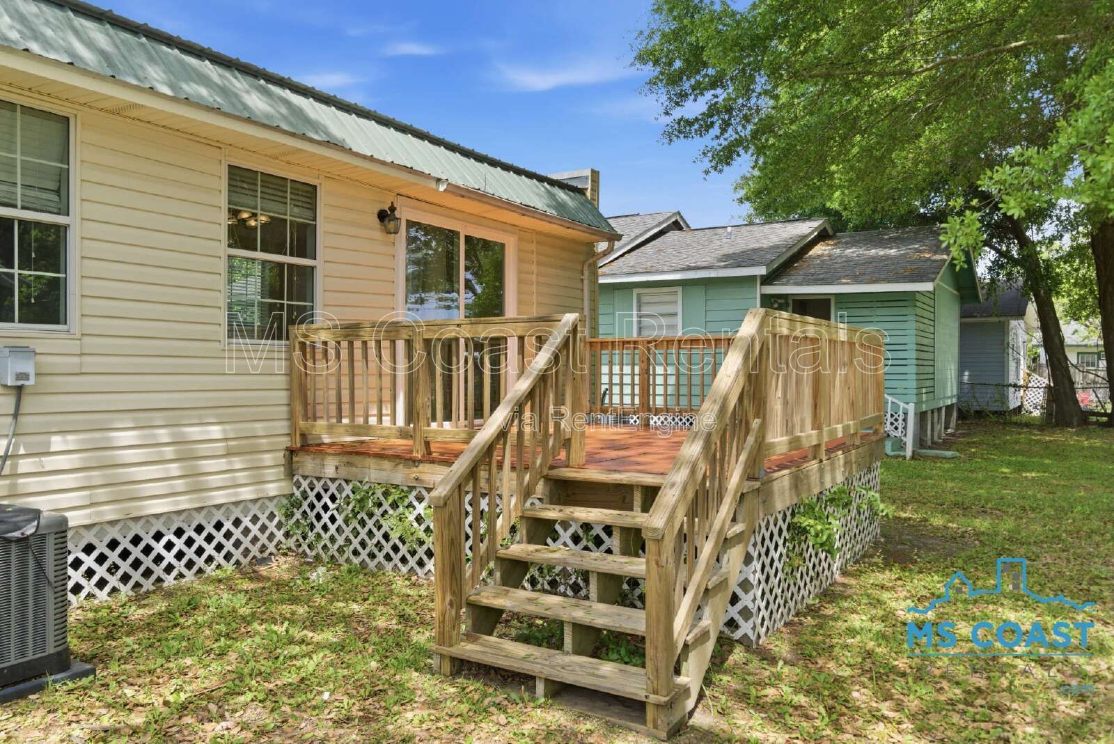 3-Bedroom Oasis with 2 Full Baths in Gulfport - Your Perfect Retreat Awaits! property image