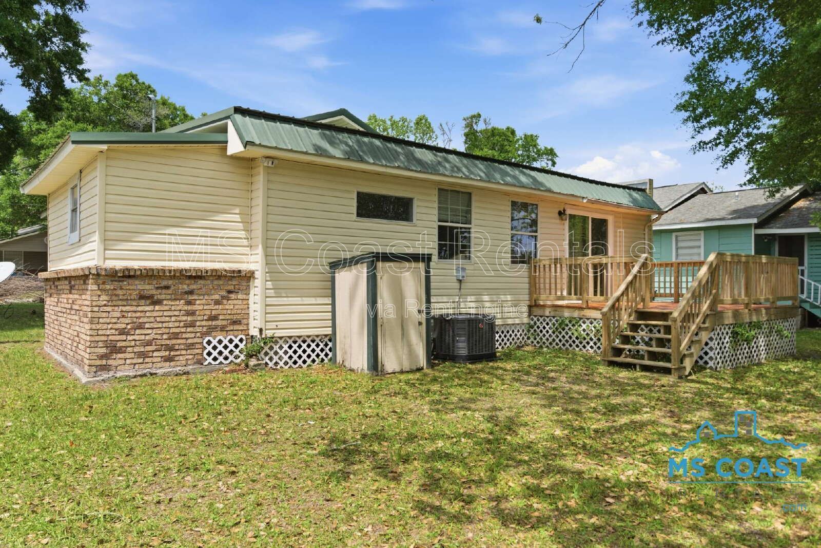 3-Bedroom Oasis with 2 Full Baths in Gulfport - Your Perfect Retreat Awaits! property image