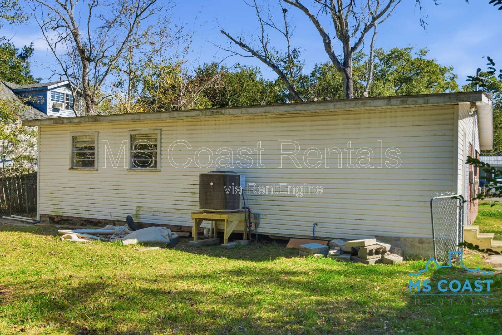 3-Bedroom Home with 2 Full Baths on Meteor Street, Convenient Pascagoula Location property image
