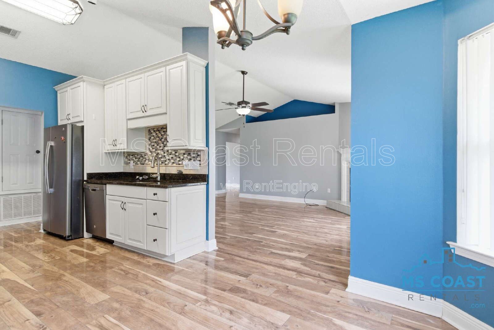 Elegant Modern house with Fireplace & Fully Fenced Yard — Biloxi!

14961 Greenwell Circle, Biloxi, MS 39532 | 3 Bed | 2 Bath property image