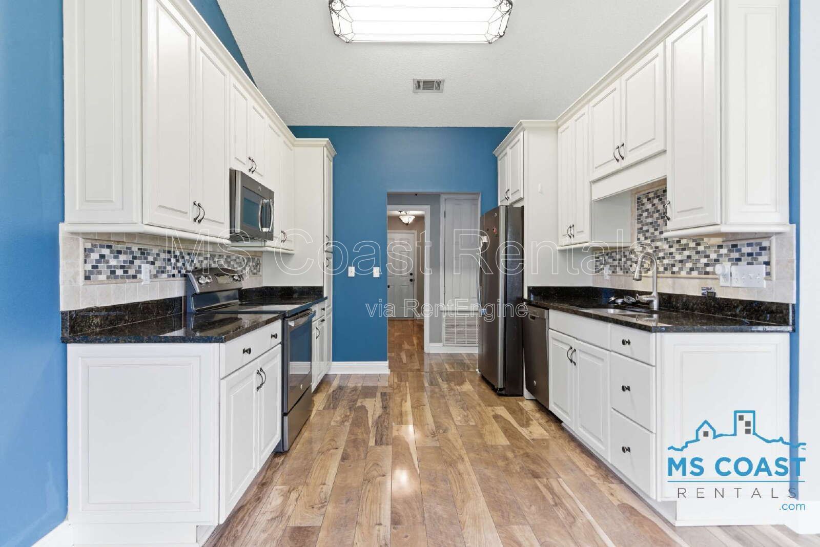 Elegant Modern house with Fireplace & Fully Fenced Yard — Biloxi!

14961 Greenwell Circle, Biloxi, MS 39532 | 3 Bed | 2 Bath property image