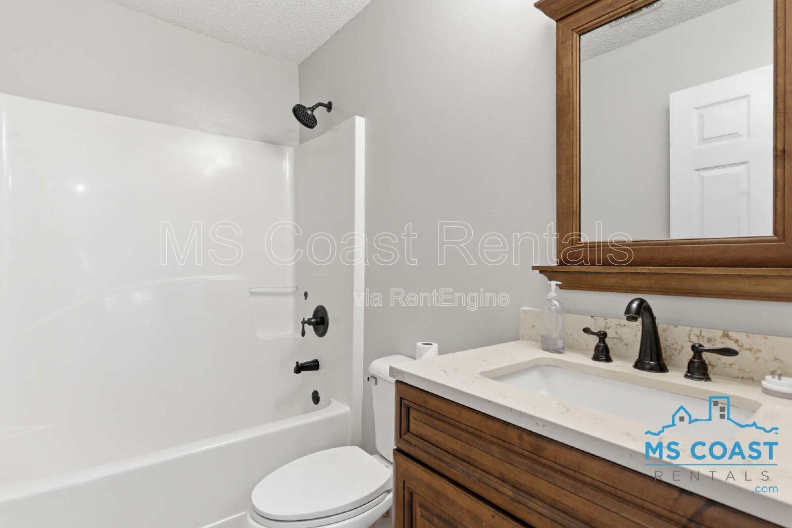 Elegant Modern house with Fireplace & Fully Fenced Yard — Biloxi!

14961 Greenwell Circle, Biloxi, MS 39532 | 3 Bed | 2 Bath property image