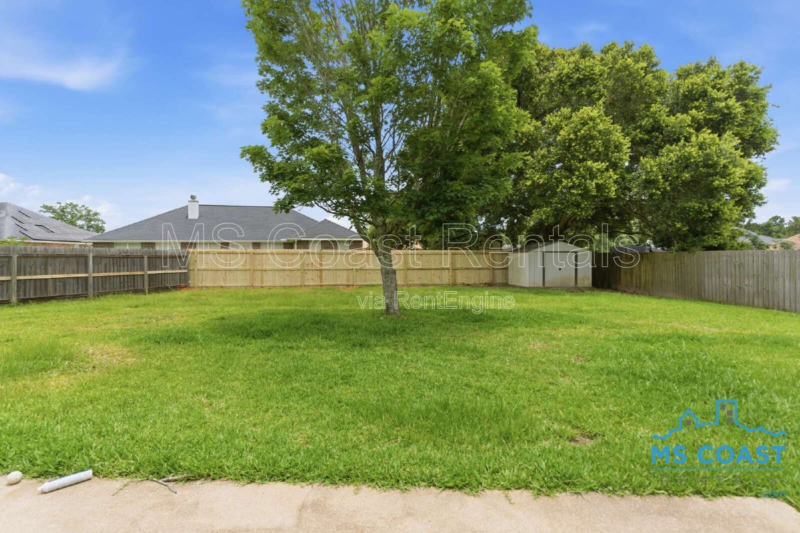 Elegant Modern house with Fireplace & Fully Fenced Yard — Biloxi!

14961 Greenwell Circle, Biloxi, MS 39532 | 3 Bed | 2 Bath property image
