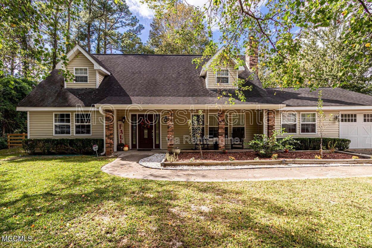 Spacious 5 Bedroom Family Home in a Quiet Neighborhood property image