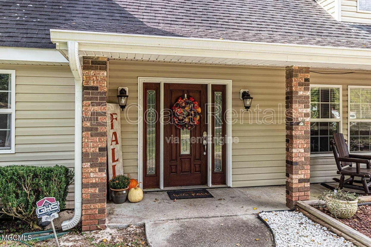 Spacious 5 Bedroom Family Home in a Quiet Neighborhood property image