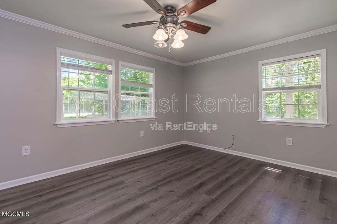 Spacious 5 Bedroom Family Home in a Quiet Neighborhood property image