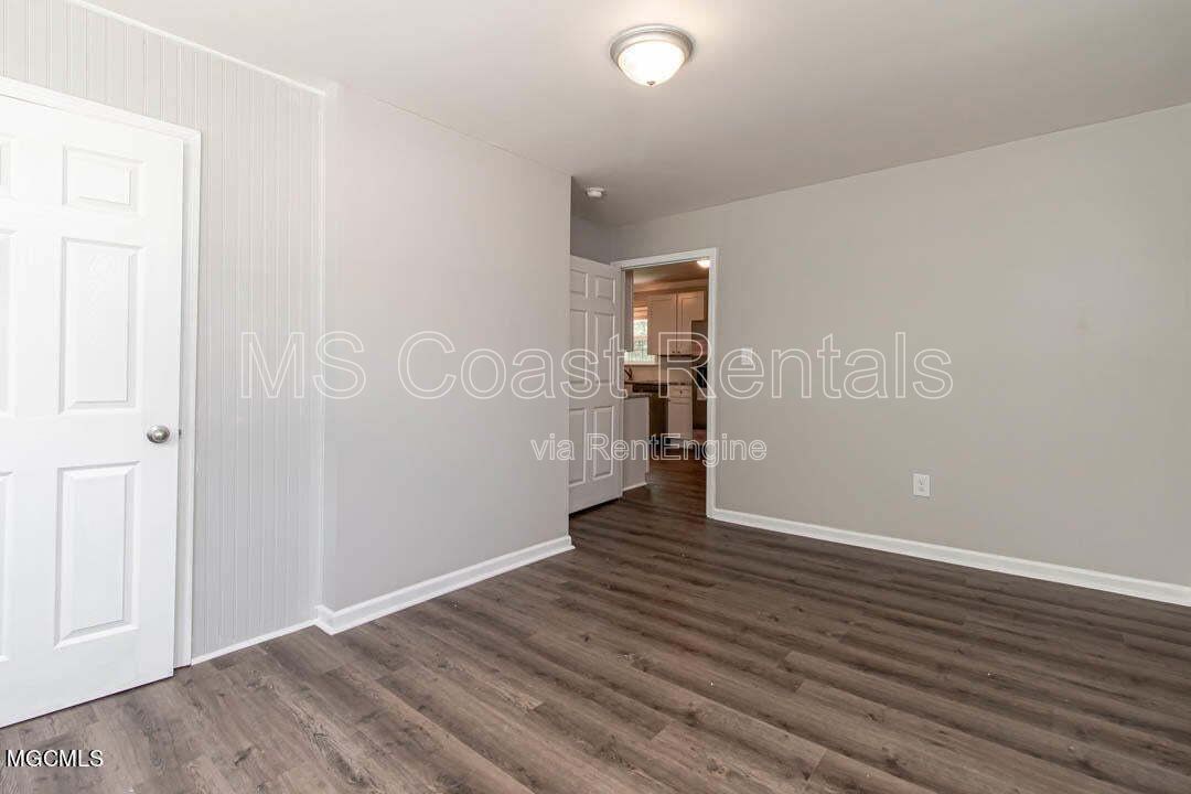 Spacious 5 Bedroom Family Home in a Quiet Neighborhood property image