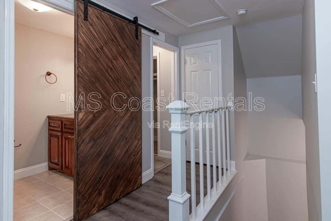 Spacious 5 Bedroom Family Home in a Quiet Neighborhood property image