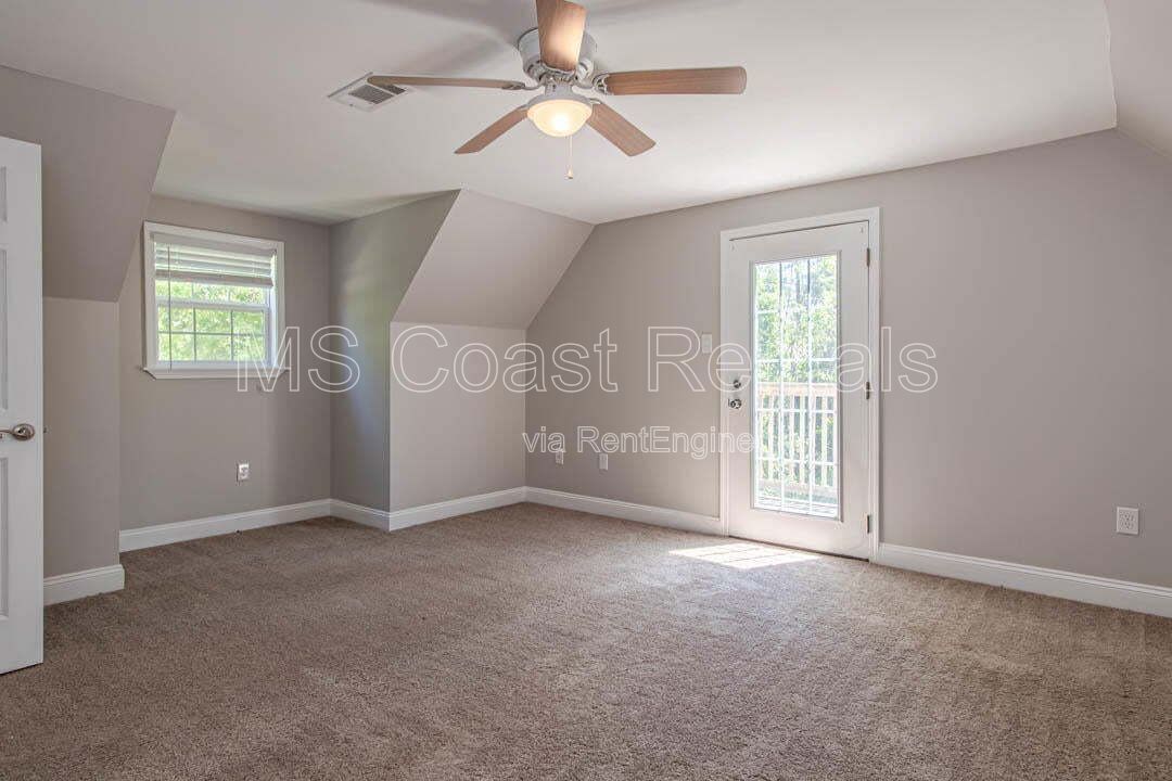 Spacious 5 Bedroom Family Home in a Quiet Neighborhood property image