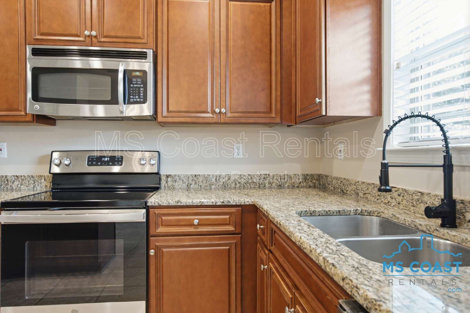 Move-In Ready Modern Brick Home in Gulfport — Minutes from Keesler AFB & the Gulf Coast property image