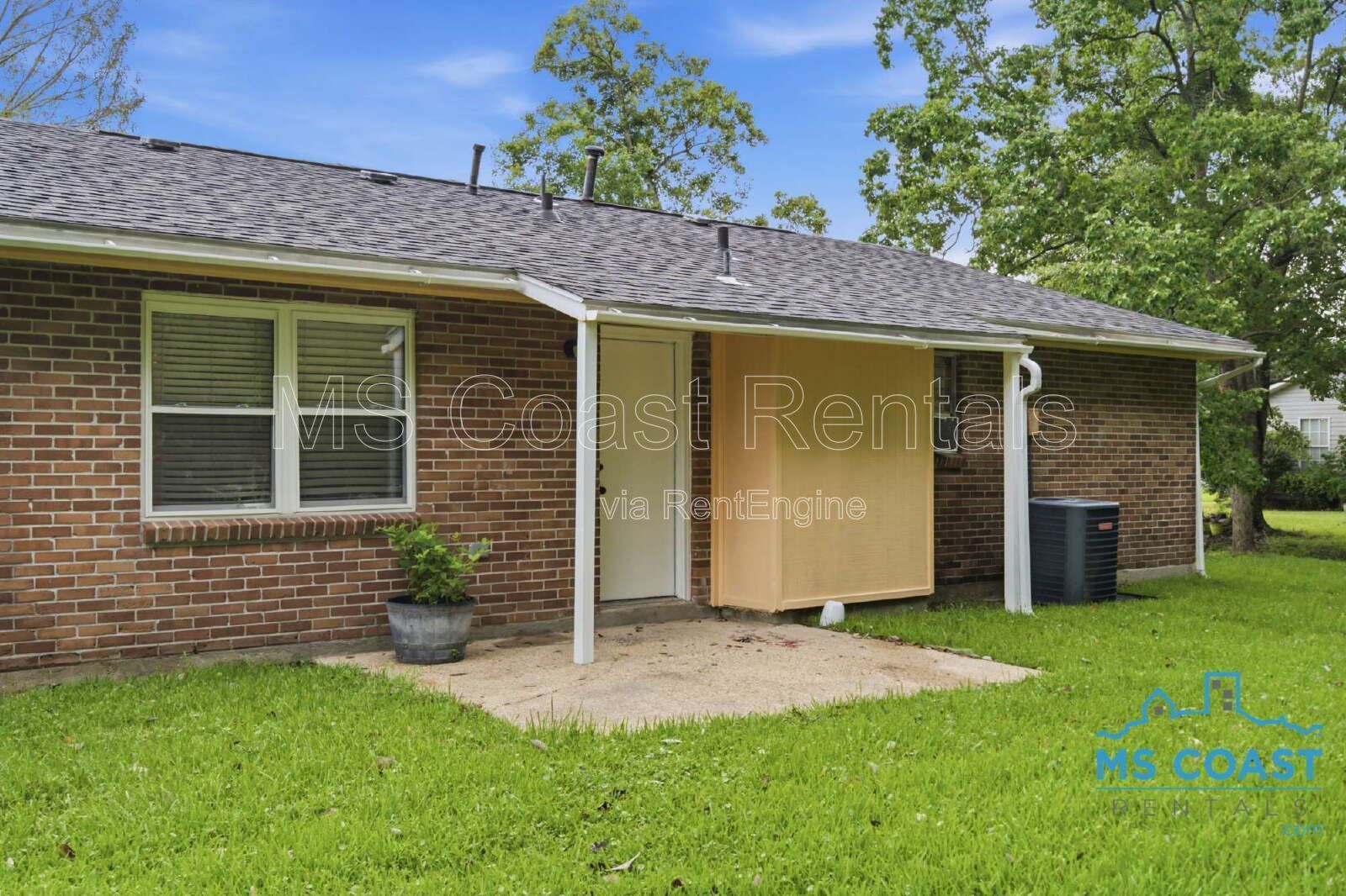 Affordable 4 Bedroom Home - Convenient to Downtown, Hwy 49 & the Coast property image