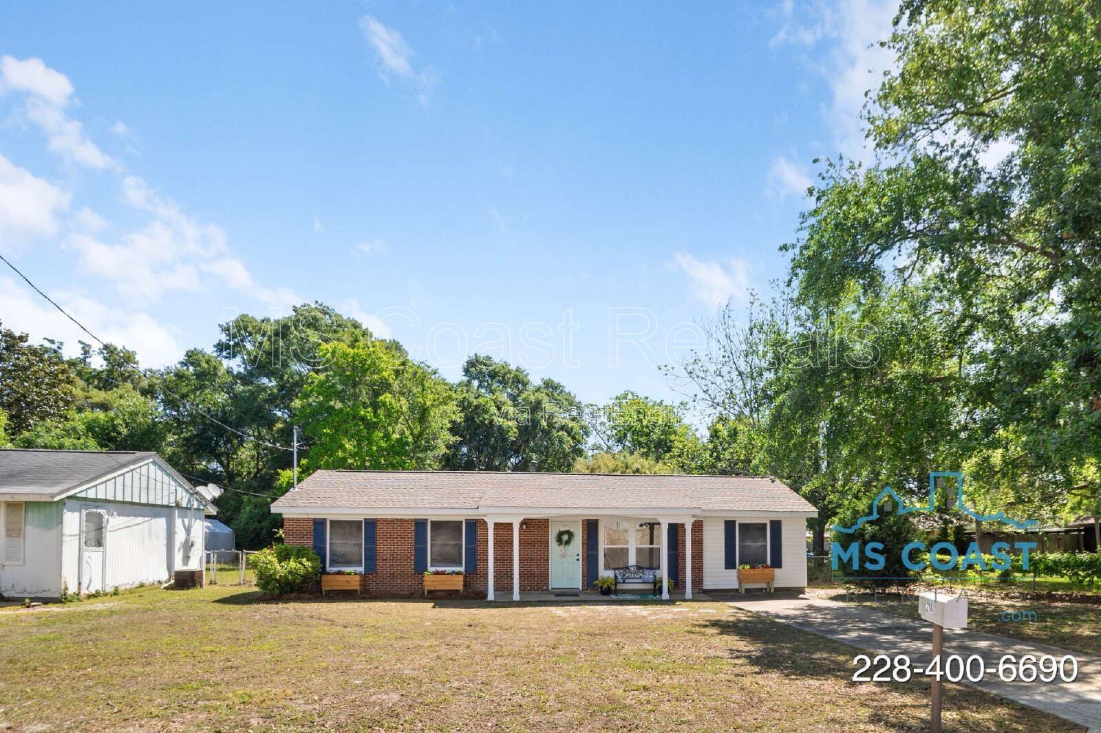 Freshly Updated 4 Bedroom Home - Easy Commute to Keesler Air Force Base, Downtown Biloxi, the Beach, and the Casinos! property image